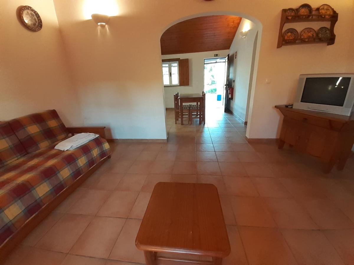 Monte Das Covas São Teotónio Exterior foto